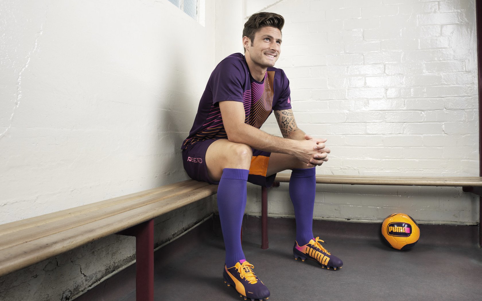 安菲尔德欧冠史诗对决,安菲尔德球场是英超哪家足球俱乐部的主场